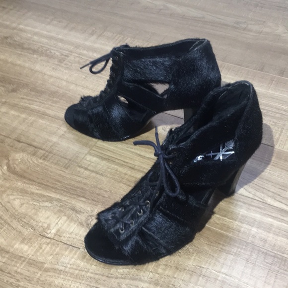 Opening Ceremony pony hair gladiator heel size EU 38 - Picture 2 of 8